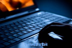 在Django中如何实现静态文件的下载？